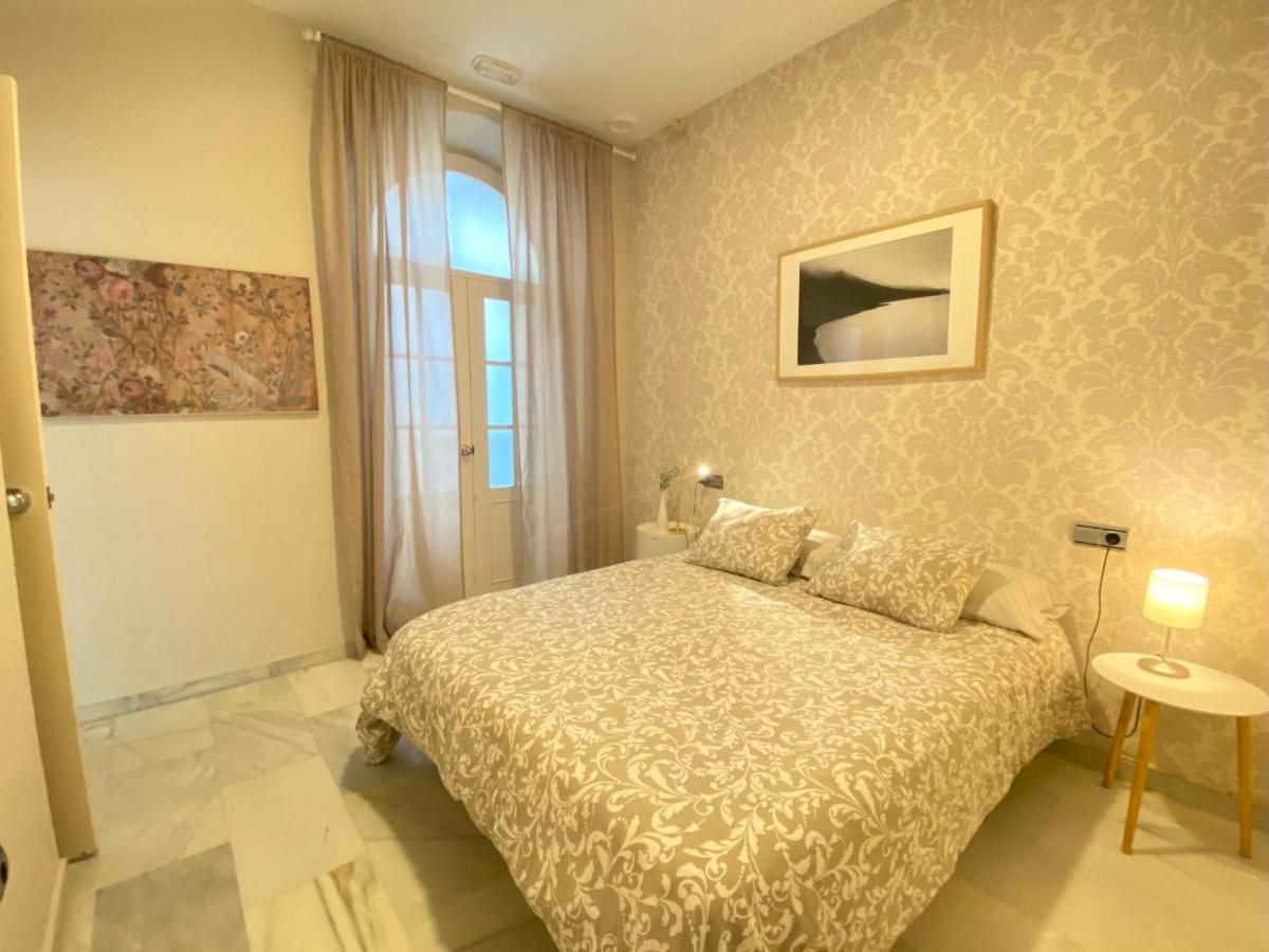 Apartamento Colon 1451 - Pleno Centro Y Wifi Gratis Cadice Esterno foto